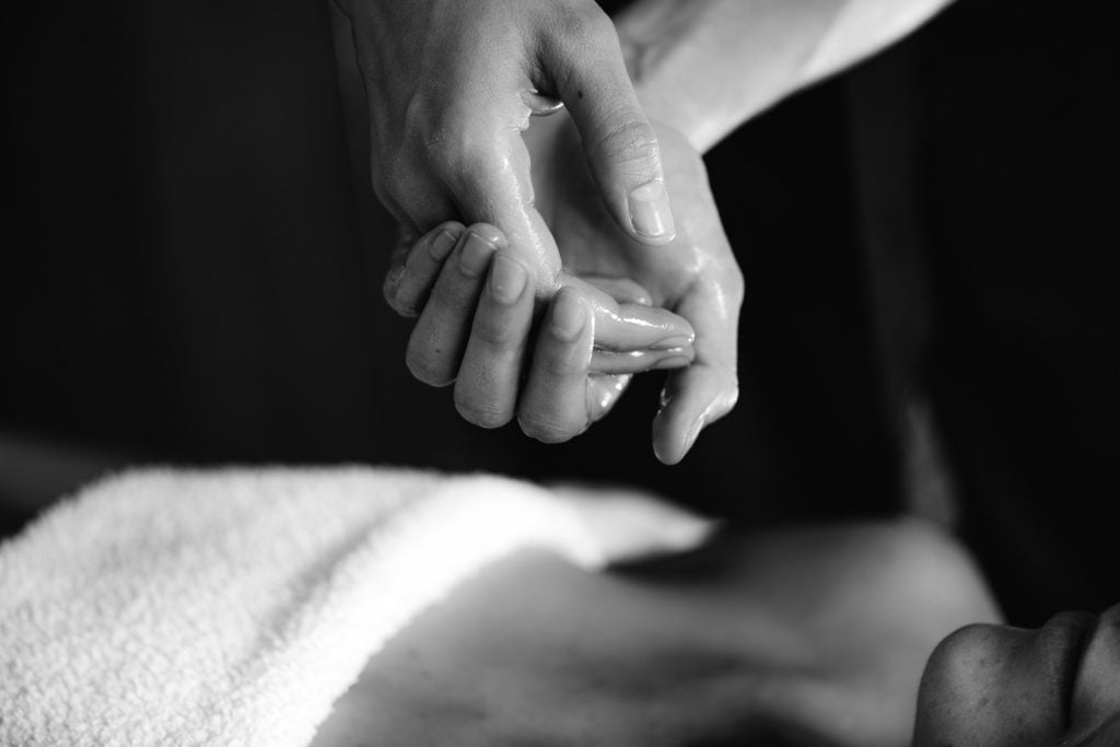 Aroma Slimming Massage -